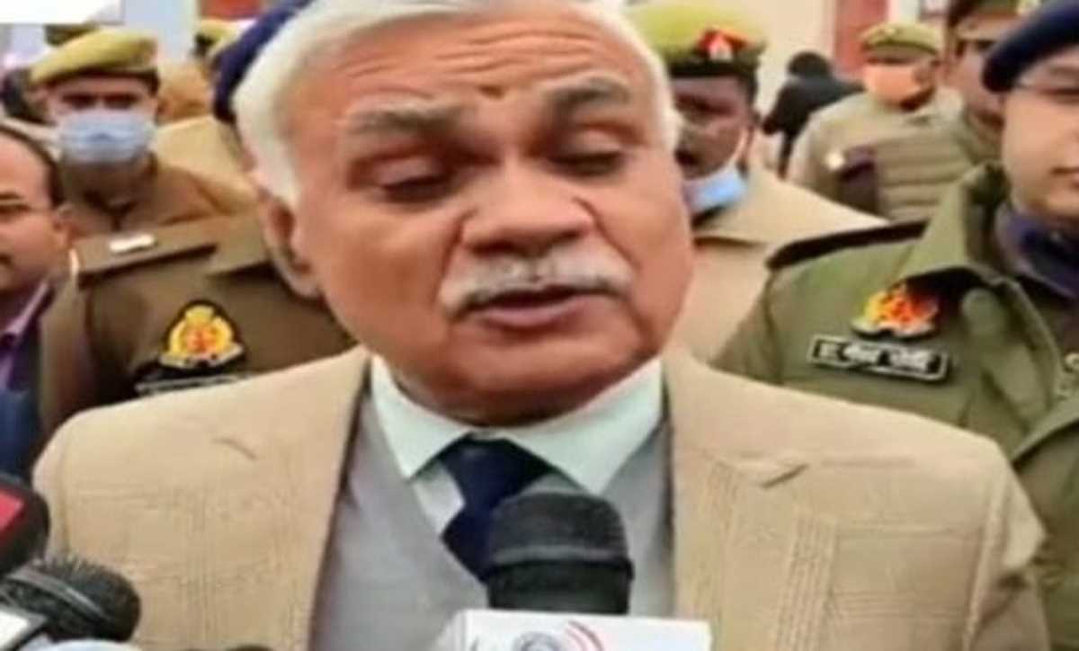 मुख्य सचिव ने गोरखनाथ मंदिर में आयोजित होने वाले विश्व प्रसिद्ध खिचड़ी मेला की तैयारियों का लिया जायजा